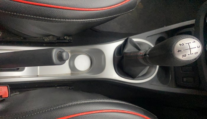 2016 Renault Duster 85 PS RXL DIESEL, Diesel, Manual, 47,937 km, Gear Lever