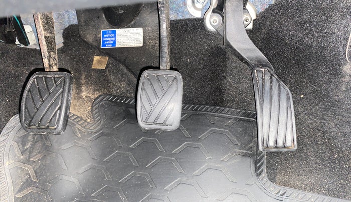 2014 Maruti Swift ZXI, Petrol, Manual, 55,967 km, Pedals