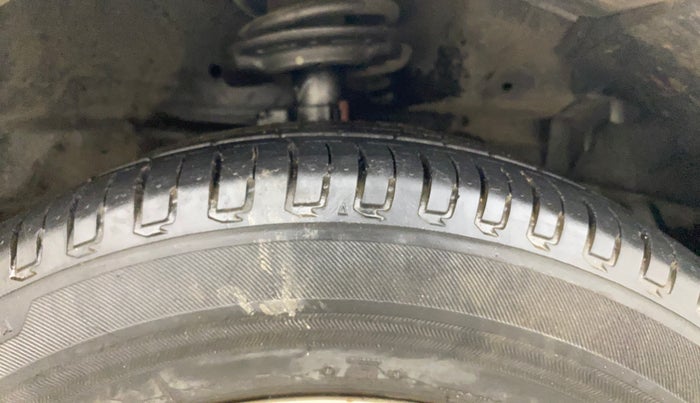 2014 Maruti Swift ZXI, Petrol, Manual, 55,967 km, Right Front Tyre Tread