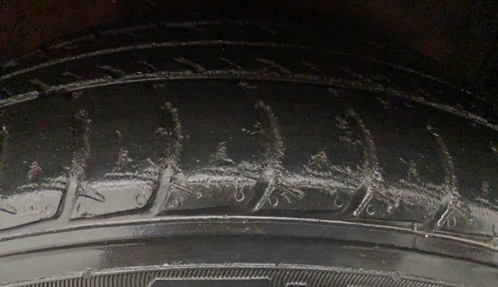 2017 Maruti Celerio ZXI AMT (O), CNG, Automatic, 36,767 km, Left Rear Tyre Tread