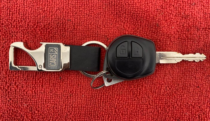 2015 Maruti Swift Dzire VXI, Petrol, Manual, 52,630 km, Key Close Up