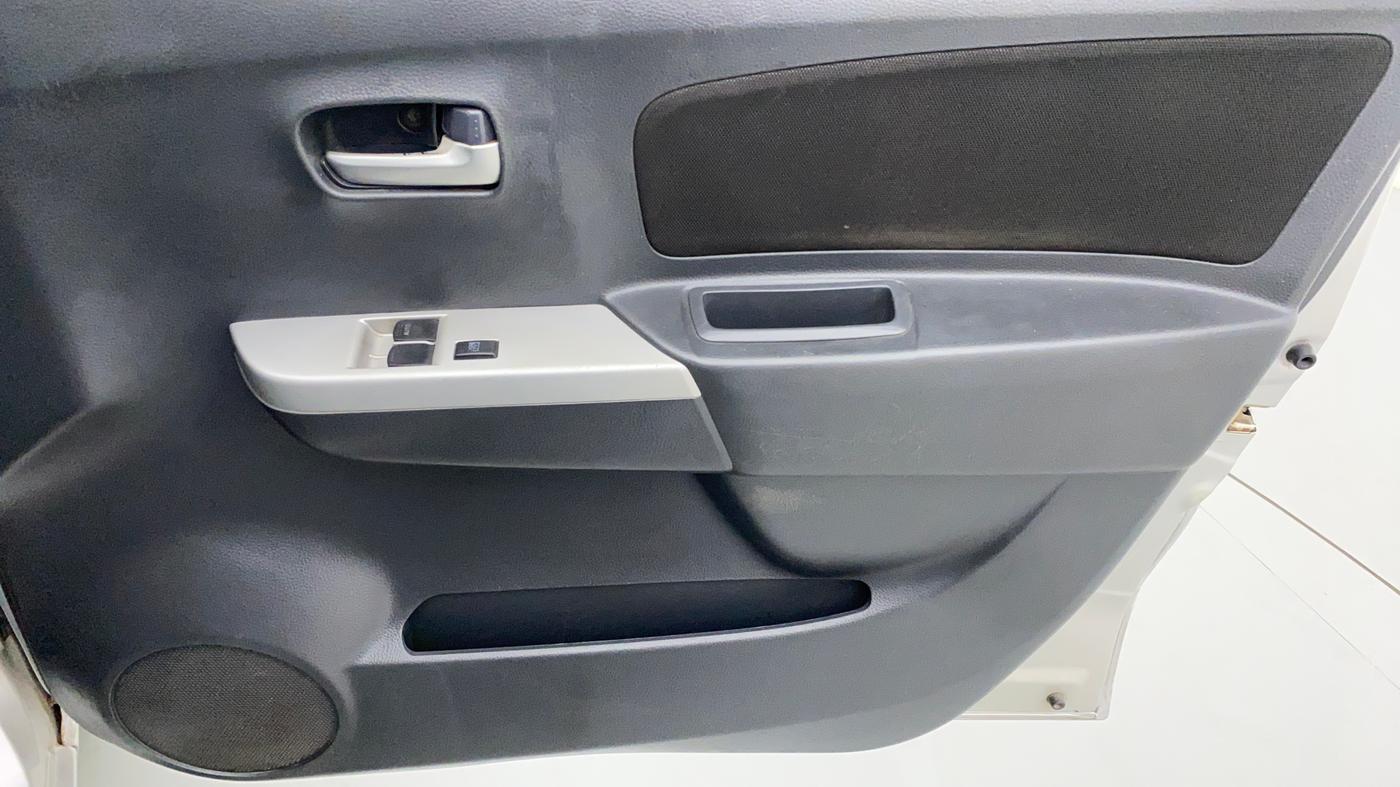2012 Maruti Wagon R 1.0 LXI CNG, CNG, Manual, 87,309 km, Driver Side Door Panels Control
