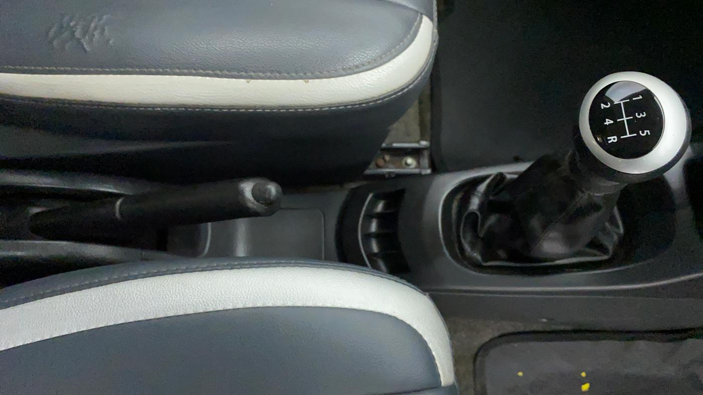 2012 Maruti Wagon R 1.0 LXI CNG, CNG, Manual, 87,309 km, Gear Lever