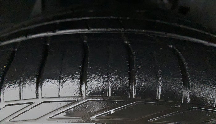 2019 Tata NEXON XMA DIESEL, Diesel, Automatic, 45,982 km, Right Front Tyre Tread