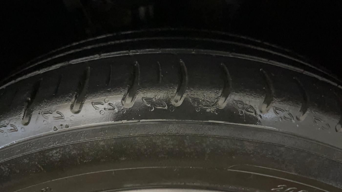 2021 Skoda KUSHAQ STYLE 1.5L TSI MT, Petrol, Manual, 1,06,096 km, Right Front Tyre Tread