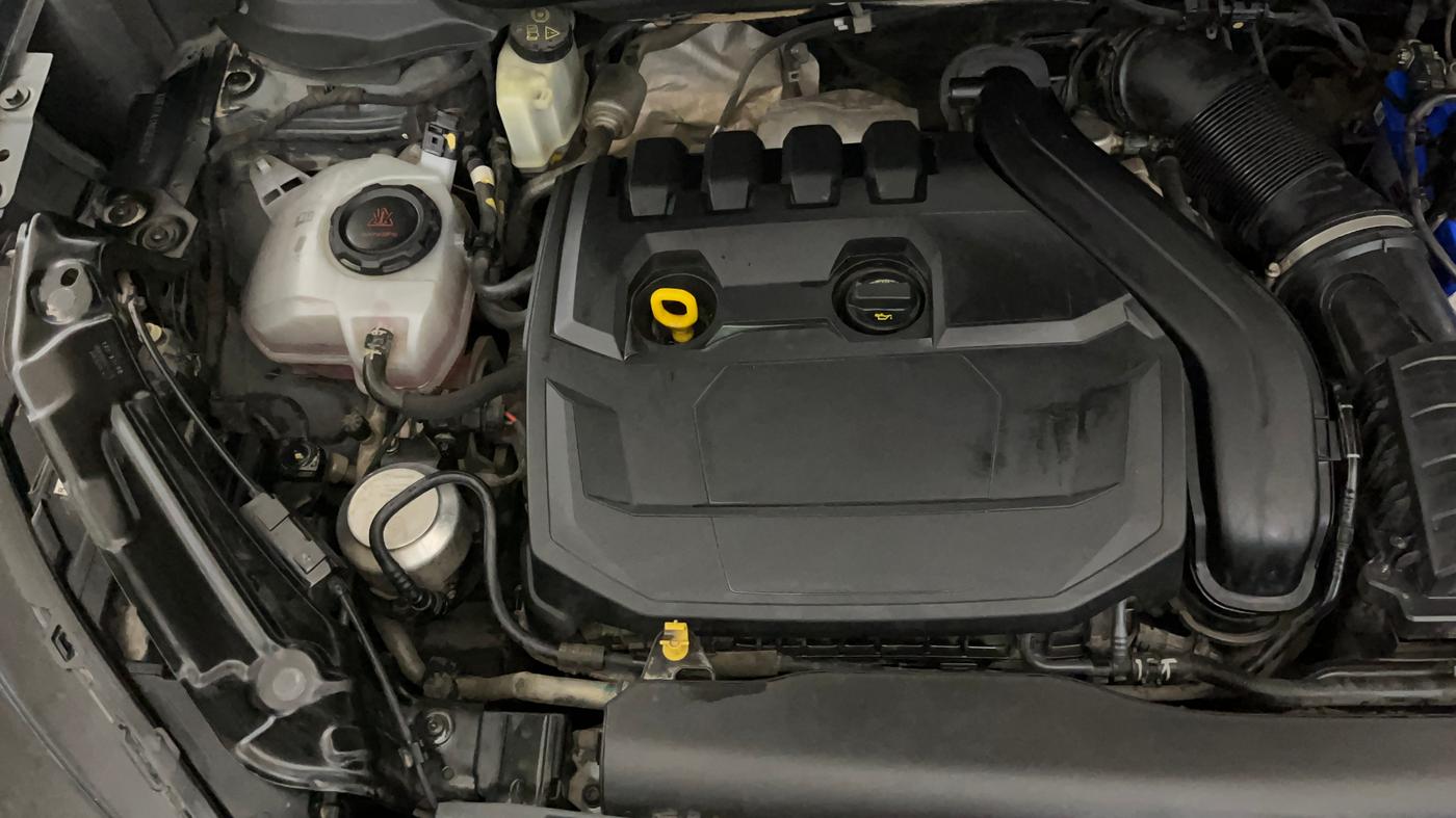 2021 Skoda KUSHAQ STYLE 1.5L TSI MT, Petrol, Manual, 1,06,096 km, Engine View - Right