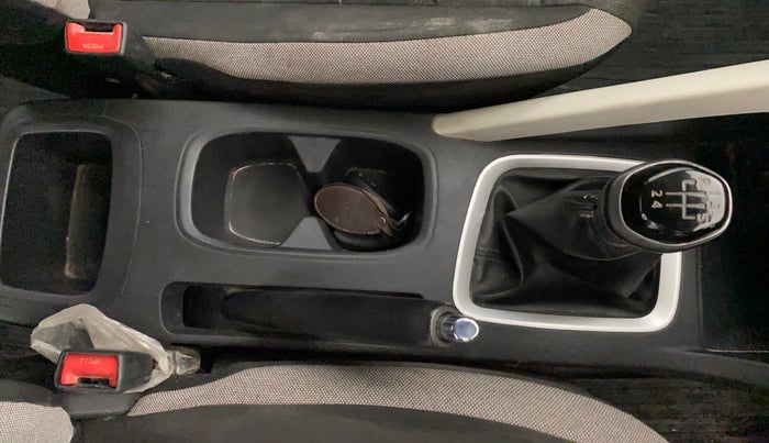 2021 Nissan MAGNITE XV MT, Petrol, Manual, 57,284 km, Gear Lever