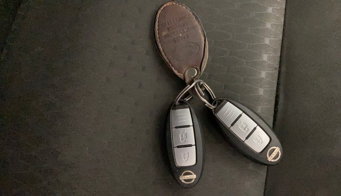 2021 Nissan MAGNITE XV MT, Petrol, Manual, 57,284 km, Key Close Up