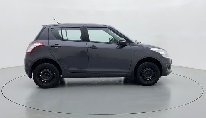 2017 Maruti Swift VXI D, Petrol, Manual, 28,030 km, Right Side