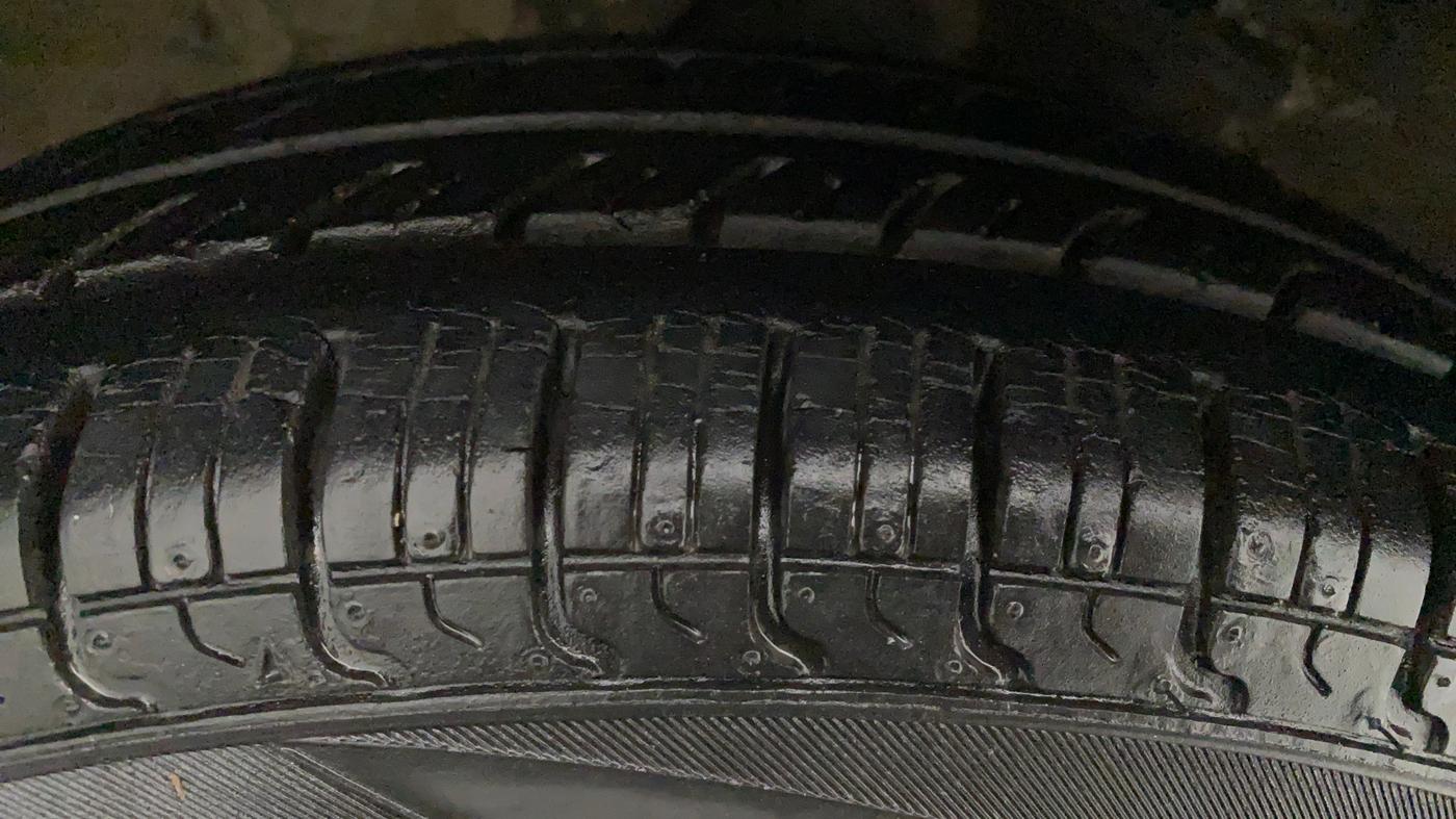 2013 Maruti Alto 800 LXI, Petrol, Manual, 33,721 km, Right Rear Tyre Tread