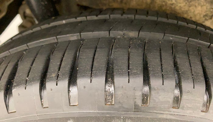 2014 Maruti Wagon R 1.0 VXI, Petrol, Manual, 92,739 km, Right Rear Tyre Tread