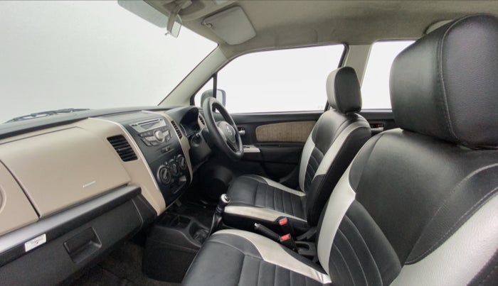 2014 Maruti Wagon R 1.0 VXI, Petrol, Manual, 92,739 km, Right Side Front Door Cabin