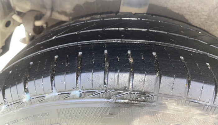 2017 Maruti Celerio VXI AMT, Petrol, Automatic, 86,089 km, Right Rear Tyre Tread