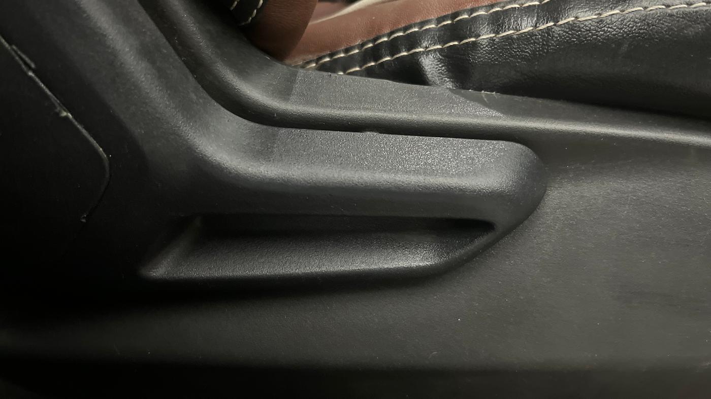 2023 Tata NEXON XM SUNROOF PETROL, CNG, Manual, 38,663 km, Driver Side Adjustment Panel