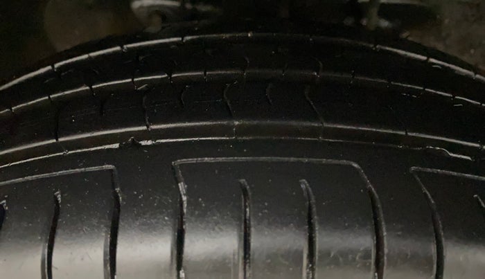 2018 Maruti Wagon R 1.0 VXI + (O) AMT, Petrol, Automatic, 48,749 km, Right Front Tyre Tread