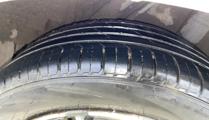 2019 Honda City 1.5L I-VTEC ZX, Petrol, Manual, 1,00,219 km, Left Rear Tyre Tread