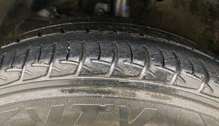 2018 Maruti Baleno DELTA PETROL 1.2, Petrol, Manual, 50,320 km, Left Front Tyre Tread