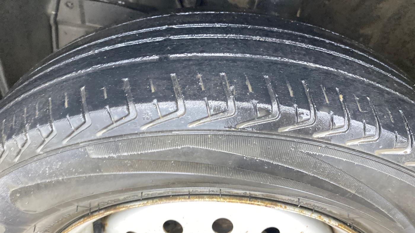 2020 Maruti New Wagon-R LXI 1.0, CNG, Manual, 1,15,676 km, Left Front Tyre Tread
