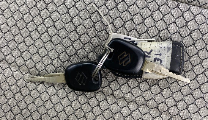 2020 Maruti New Wagon-R LXI 1.0, CNG, Manual, 1,15,676 km, Key Close Up