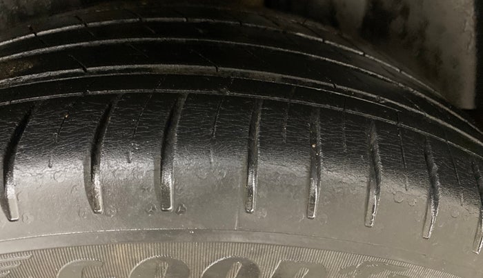 2022 MG HECTOR SHARP HYBRID 1.5 PETROL, Petrol, Manual, 87,438 km, Left Rear Tyre Tread