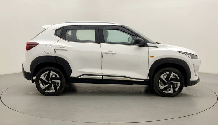 2021 Nissan MAGNITE XE 1.0 MT, Petrol, Manual, 10,111 km, Right Side View