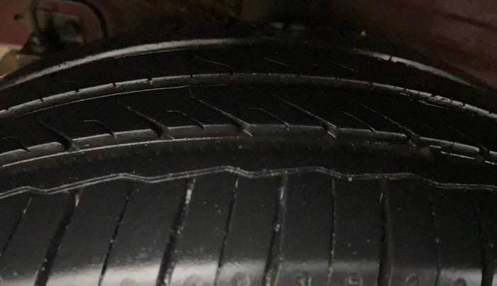 2013 Hyundai Grand i10 SPORTZ AT 1.2 KAPPA VTVT, Petrol, Automatic, 48,787 km, Right Rear Tyre Tread