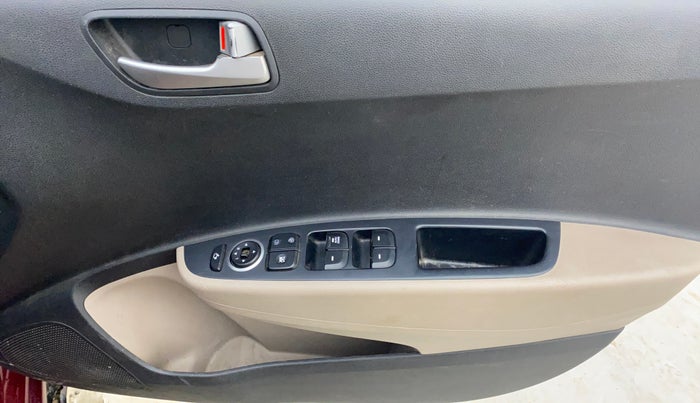 2013 Hyundai Grand i10 SPORTZ AT 1.2 KAPPA VTVT, Petrol, Automatic, 48,787 km, Driver Side Door Panels Control