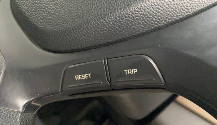 2013 Hyundai Grand i10 SPORTZ AT 1.2 KAPPA VTVT, Petrol, Automatic, 48,787 km, Adaptive Cruise Control