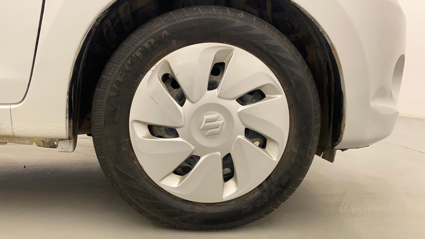 2014 Maruti Celerio VXI, Petrol, Manual, 23,609 km, Right Front Wheel