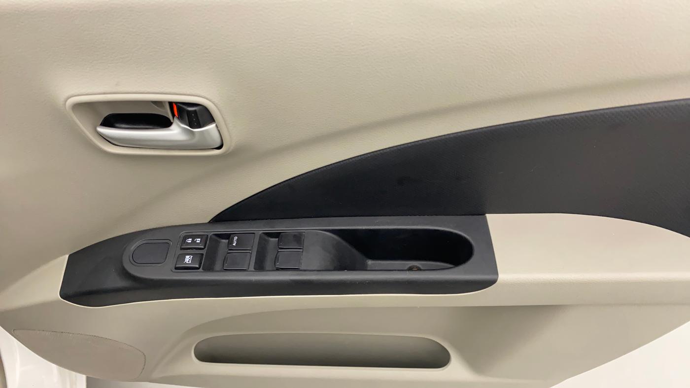 2014 Maruti Celerio VXI, Petrol, Manual, 23,609 km, Driver Side Door Panels Control