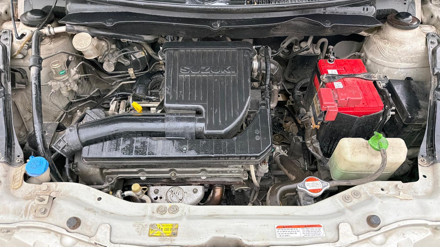 2013 Maruti Swift Dzire VXI, Petrol, Manual, 45,913 km, Engine View