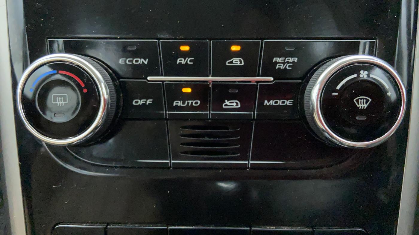 2021 Mahindra XUV500 W7 AT, Diesel, Automatic, 15,770 km, Automatic Climate Control