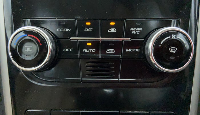 2021 Mahindra XUV500 W7 AT, Diesel, Automatic, 15,770 km, Automatic Climate Control