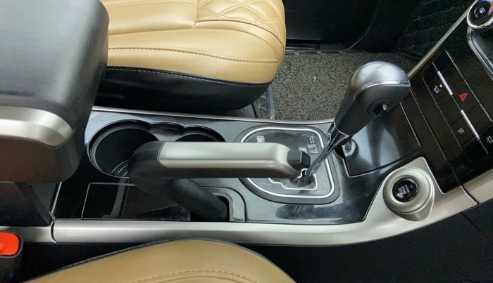 2021 Mahindra XUV500 W7 AT, Diesel, Automatic, 15,770 km, Gear Lever