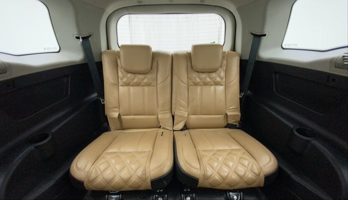2021 Mahindra XUV500 W7 AT, Diesel, Automatic, 15,770 km, Third Seat Row ( optional )