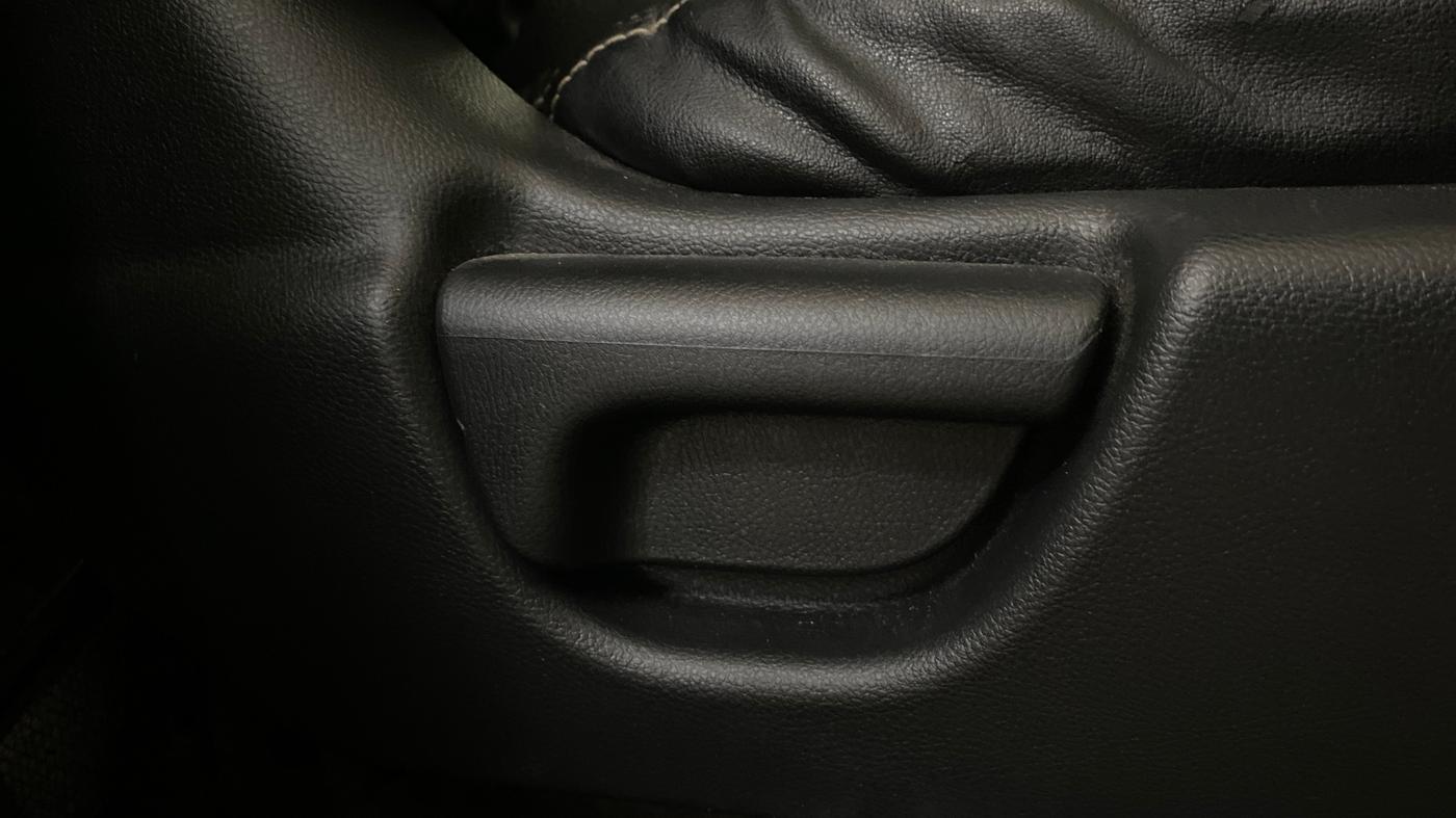 2018 Honda Jazz 1.2L I-VTEC VX, Petrol, Manual, 49,410 km, Driver Side Adjustment Panel