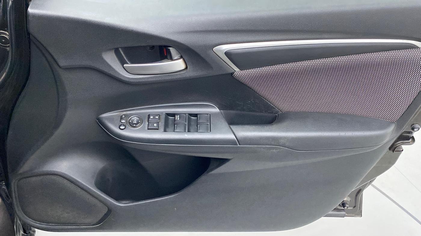 2018 Honda WR-V 1.2L I-VTEC VX MT, Petrol, Manual, 47,627 km, Driver Side Door Panels Control