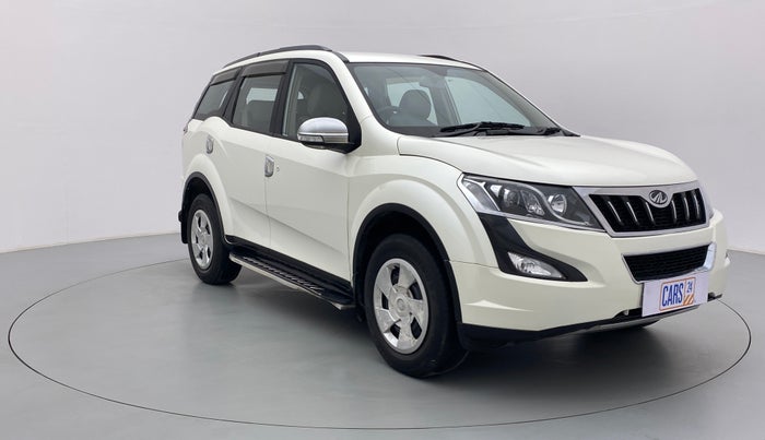 2016 Mahindra XUV500 W6 4X2, Diesel, Manual, 79,313 km, Right Front Diagonal