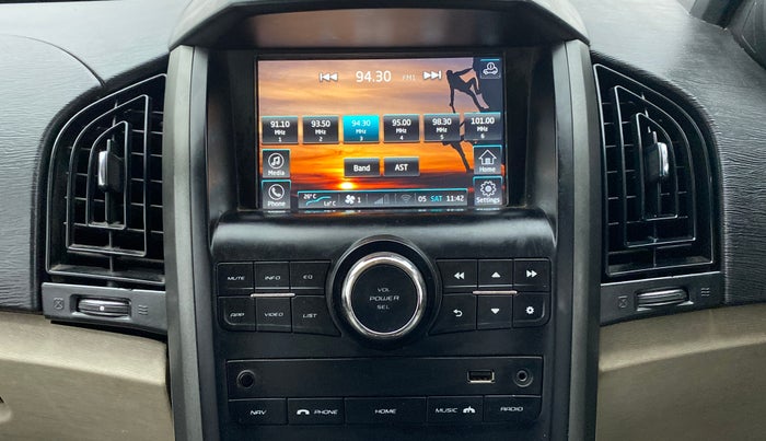 2016 Mahindra XUV500 W6 4X2, Diesel, Manual, 79,313 km, Infotainment System