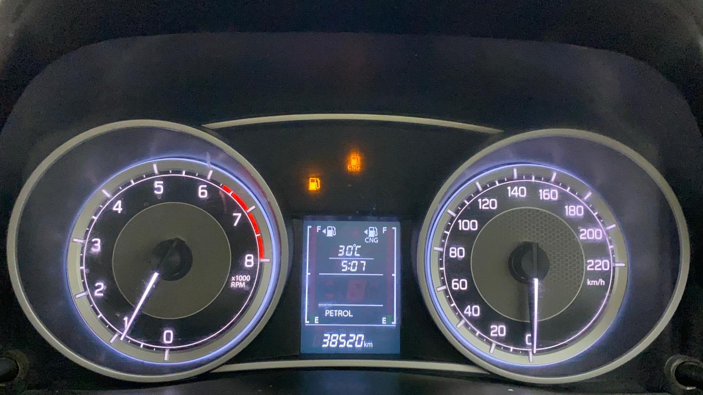2022 Maruti Dzire ZXI CNG, CNG, Manual, 38,520 km, Odometer Image