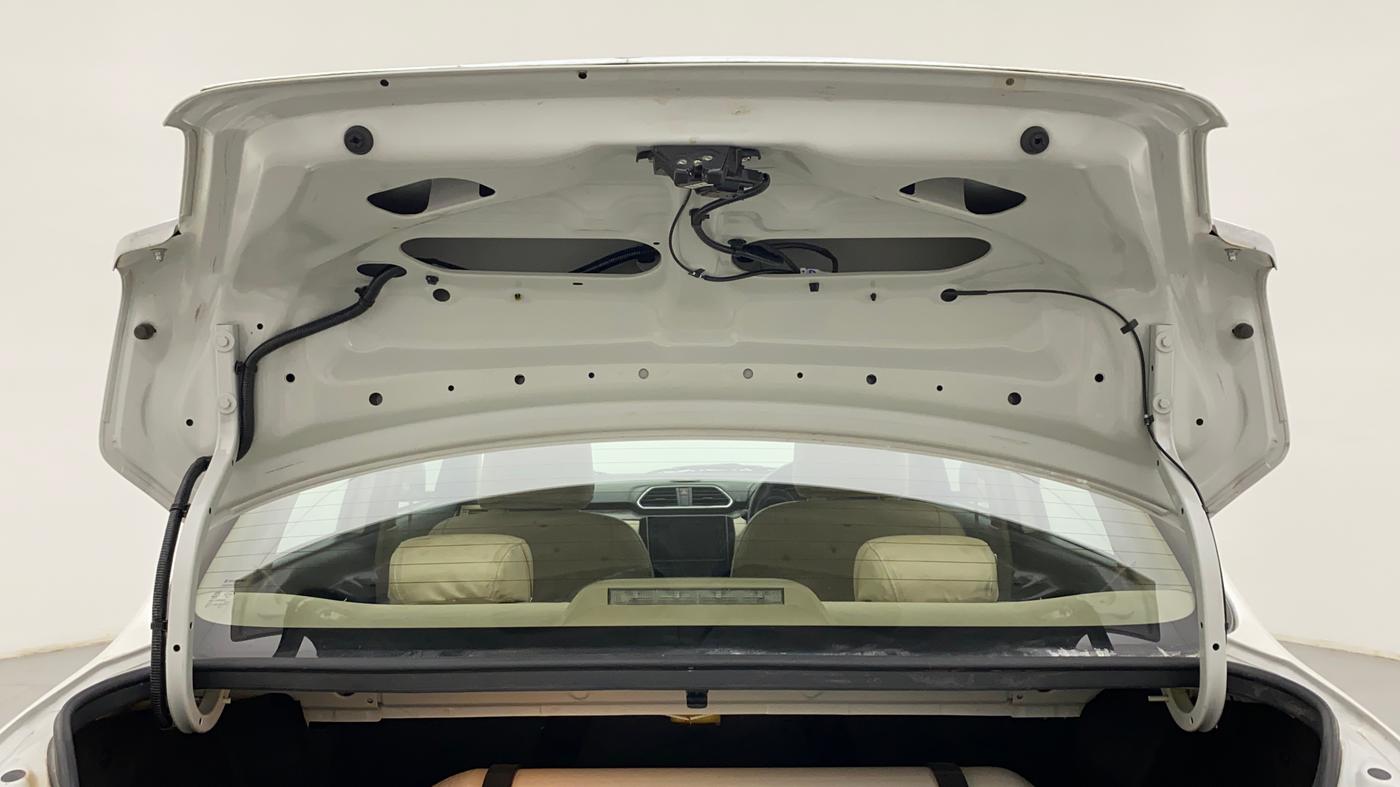 2022 Maruti Dzire ZXI CNG, CNG, Manual, 38,520 km, Boot Door Open
