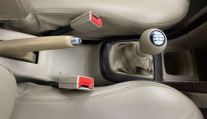 2013 Maruti Swift Dzire VXI, Petrol, Manual, 86,981 km, Gear Lever