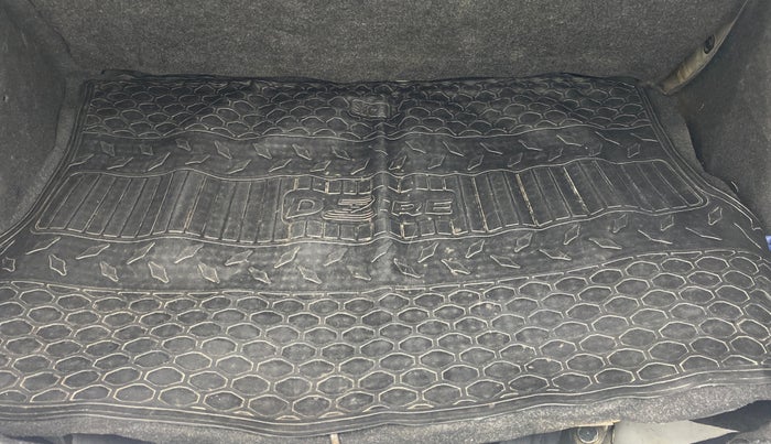 2013 Maruti Swift Dzire VXI, Petrol, Manual, 86,981 km, Boot Inside