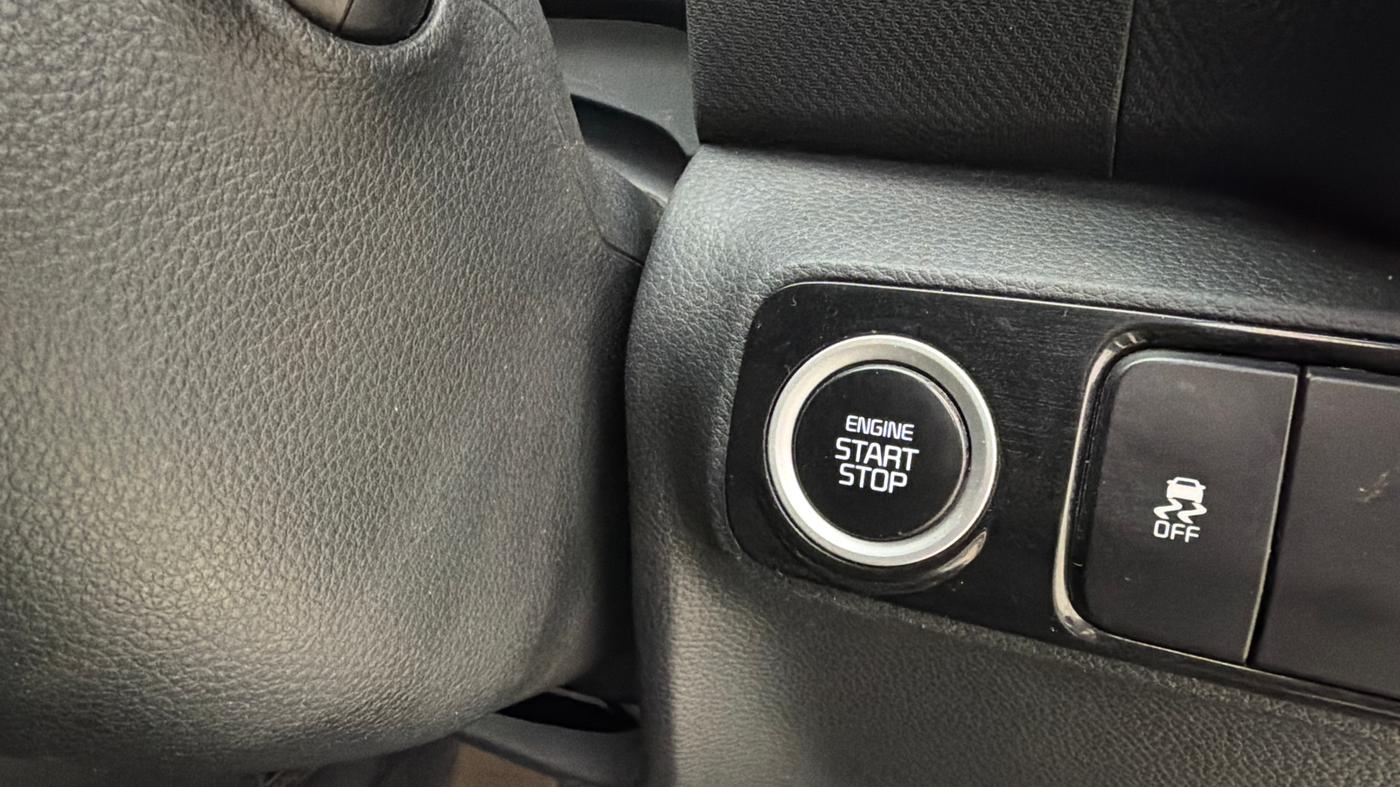 2022 KIA SONET HTK PLUS 1.0 IMT, Petrol, Manual, 41,183 km, Keyless Start/ Stop Button