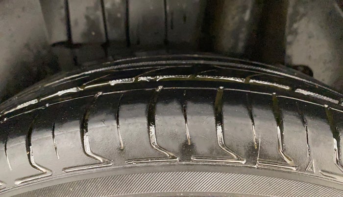 2017 Maruti Dzire VXI, Petrol, Manual, 79,016 km, Left Rear Tyre Tread