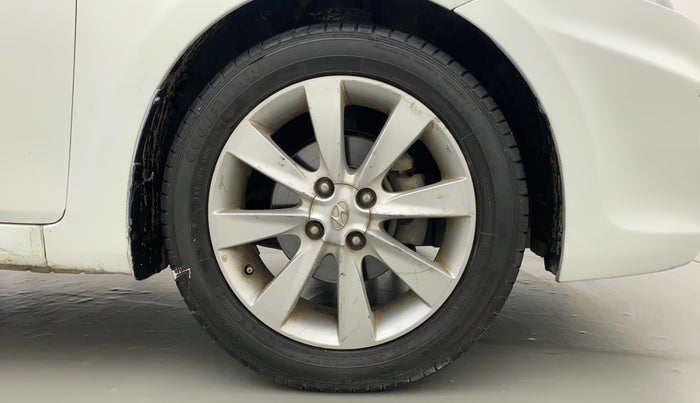 2012 Hyundai Verna FLUIDIC 1.6 VTVT SX, Petrol, Manual, 85,385 km, Right Front Wheel
