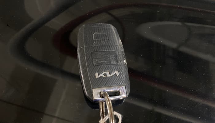 2021 KIA SONET HTK PLUS 1.2, Petrol, Manual, 63,461 km, Key Close Up