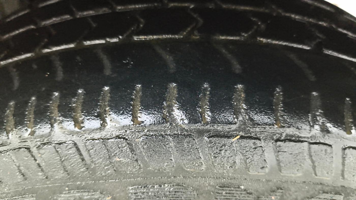 2019 Maruti Alto K10 VXI (O) AMT, Petrol, Automatic, 29,516 km, Left Rear Tyre Tread