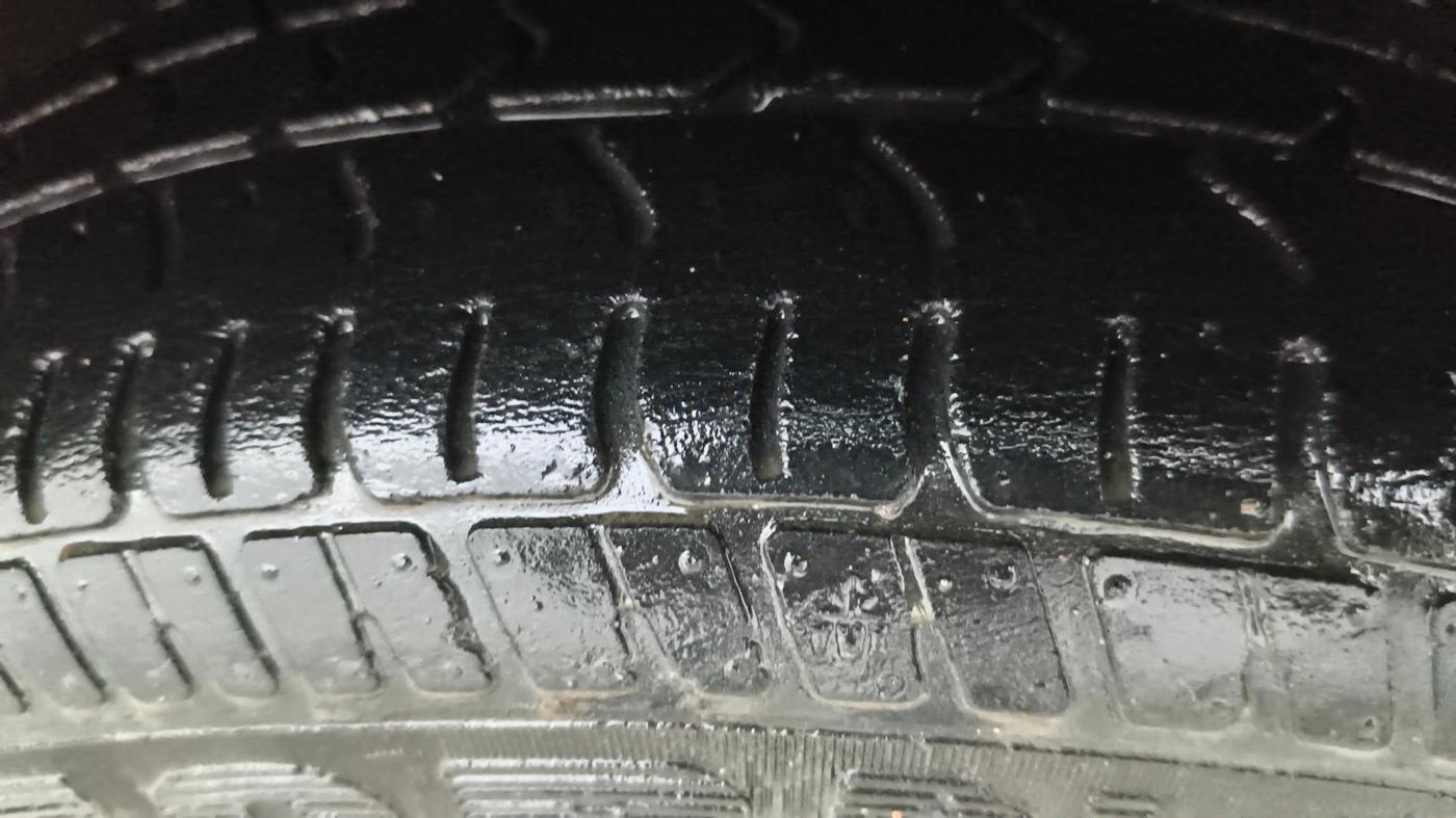 2019 Maruti Alto K10 VXI (O) AMT, Petrol, Automatic, 29,516 km, Right Front Tyre Tread