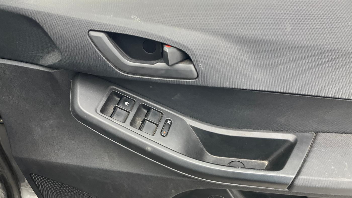 2023 Tata TIAGO NRG XZ AMT, Petrol, Automatic, 58,243 km, Driver Side Door Panels Control
